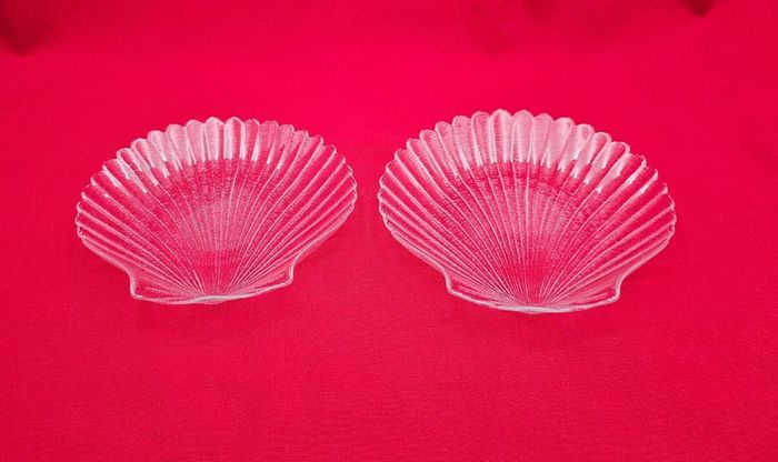 Vintage Arcoroc France Coquillage Clam Shell Clear 20cm Glass Dessert or Salad Plates