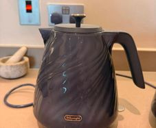 De'Longhi Ballerina Kettle & 4-Slice Toaster Set Excellent Condition