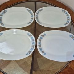 Vintage Mint Condition: Set Of 4 Jaj Pyrex "chelsea" Plates