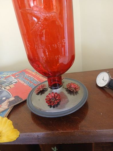 Humming bird feeder