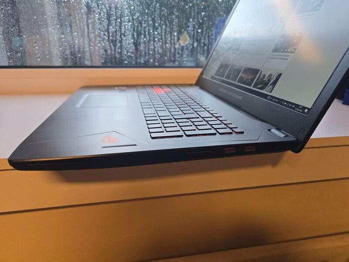 Asus Rog Strix GL702