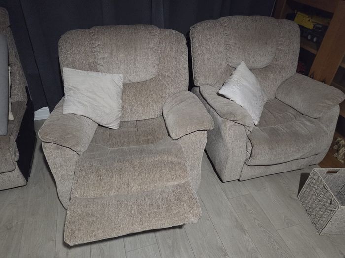 Three piece suite recliners
