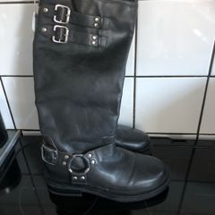 Girls BNWT Zara boots size 2 reduced