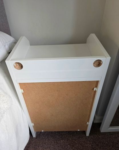 Bedside table