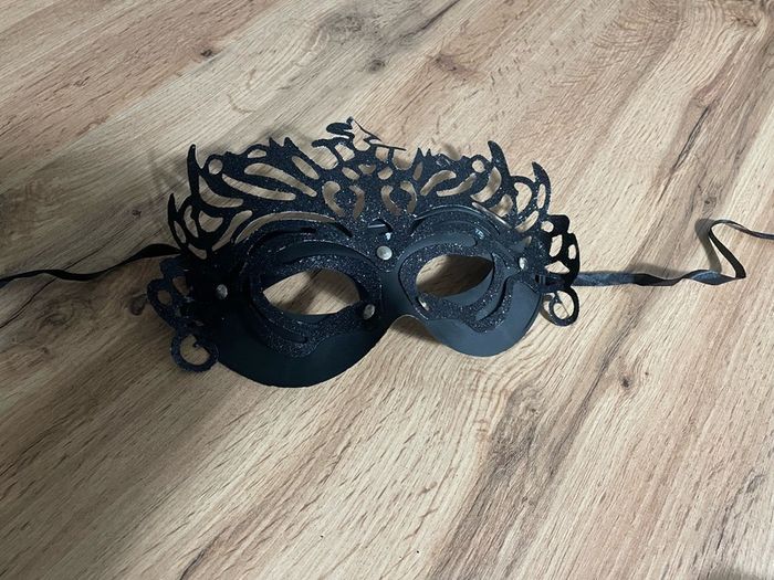eye mask
