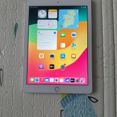 iPad 6th gen 9.7-inch 32GB + Cellular