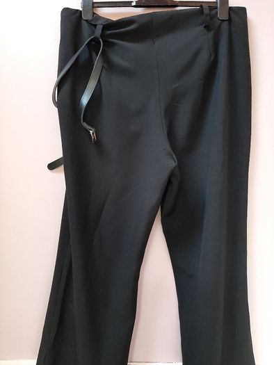 New black trousers tag attached 20