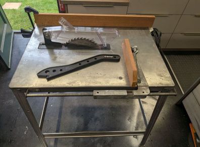 AEG table saw 220v