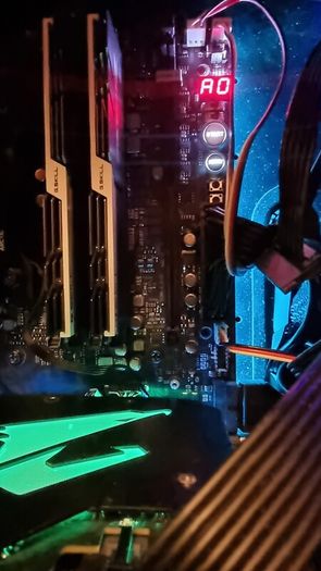 Bundle: Gigabyte AORUS GTX 1080 Ti Xtreme Edition 11GB, intel i9 9900K, ASUS ROG Maximus XI Extreme, Seasonic Platinum PSU, DDR4 memory: G.Skill 2x 16 GB ( 32 GB ), Samsung 860 EVO 500 GB, SATA Solid State Drive ( SSD )