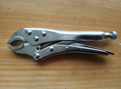 Curved Jaw Self Grip Pliers