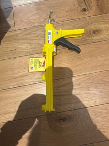 caulk gun