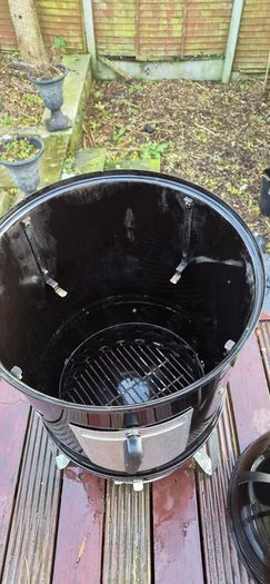 Weber Smokey Mountain Cooker 47cm smoker + cover + Weber Bluetooth thermometer
