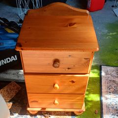 Bedside locker drawers