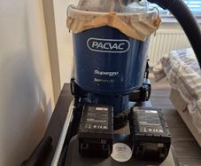 Backpack vacuum cleaner
