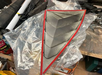 Bonnet vents/fins/rear side window covers