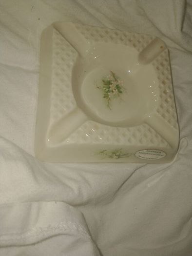 ash tray