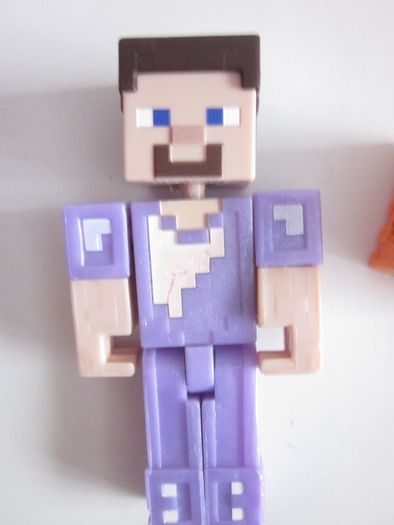 Minecraft Ultimate Armor Steve Figure 3.75"