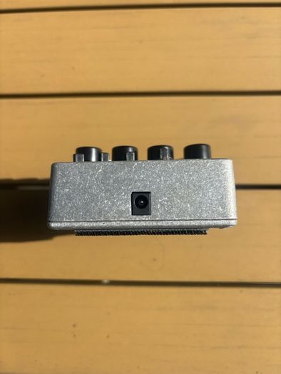 Electro Harmonix Attack Decay Tape Reverse Simulator