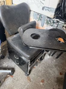 pedicure chair