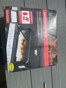 Barbecue Pizza Oven