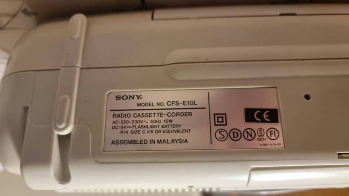From 1993 Sony CFS-E10L, Works perfect.