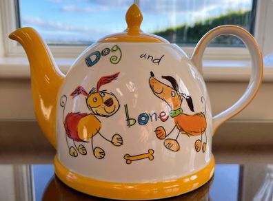Whittards Of Chelsea Teapot    collectible