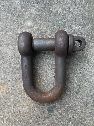 D Shackle