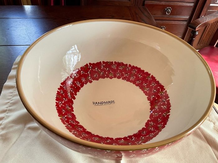 Nicholas Mosse  Red Lawn salad bowl first quality item in perfect condition