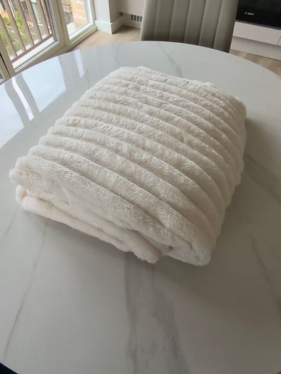 Blankets and cushions
