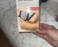 wrist bandage