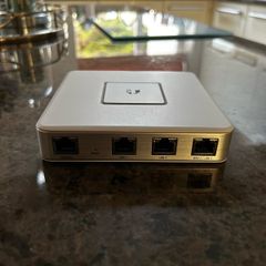 Ubiquiti Unifi USG