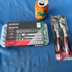 2 pack Ratchet Handle set and 20 piece socket set