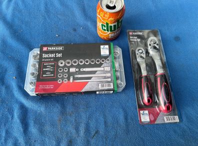 2 pack Ratchet Handle set and 20 piece socket set