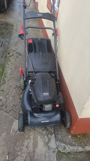 Broken lawnmowers and other tools wanted for parts. Lawnmower servicing also available!