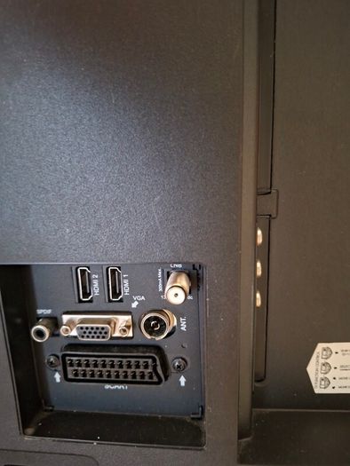 32" Walker Satellite & Saorview Digital LED HD TV Freesat
