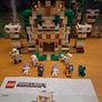 Lego 21250 Minecraft Iron Golem Fortress Image 2