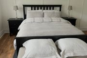 king bed