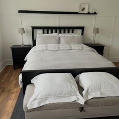 king bed