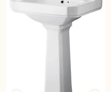BNIB Glossy White Period Style Cashel Sink