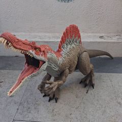 Super Colossal Spinosauras