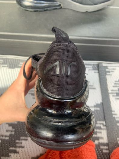Nike Air Max 270 trainers in a triple black