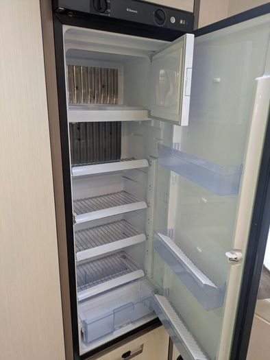 Knaus Caravan Lifestyle 550 in superb condition