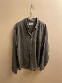 Grey shirt (XL)