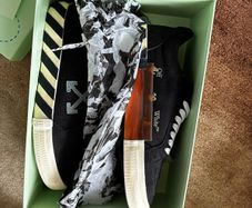 Off white trainers with collab with Virgil abloh