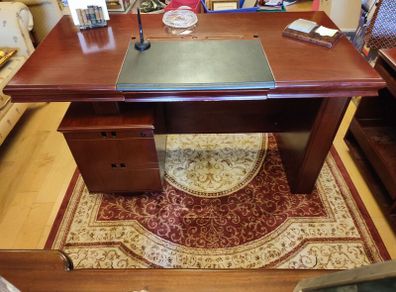Office desk and chair