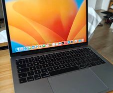 Macbook Pro 2017 13-inch | 16gb Ram | 128gb Ssd