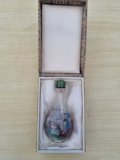 Chinese snuff bottle