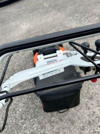 Stihl RM 756 YC self-propelled petrol lawnmower