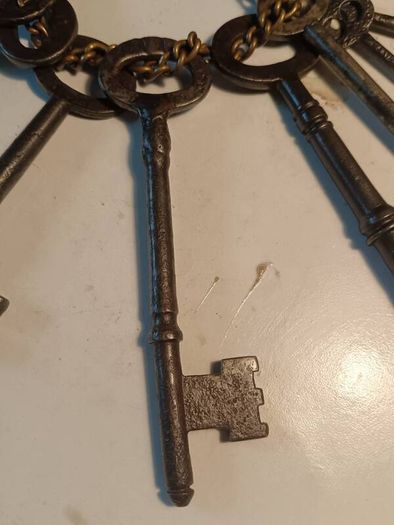 18 Georgian and Victorian Keys