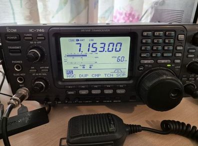 Icom IC 746 Amateur Ham Radio